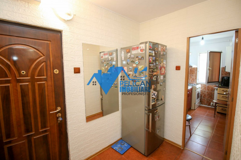 Vest, 2 camere, renovat, centrala proprie
