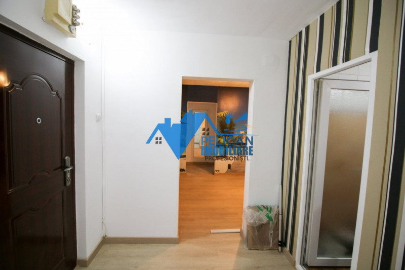 Vest, 3 camere, Parter, renovat, mobilat