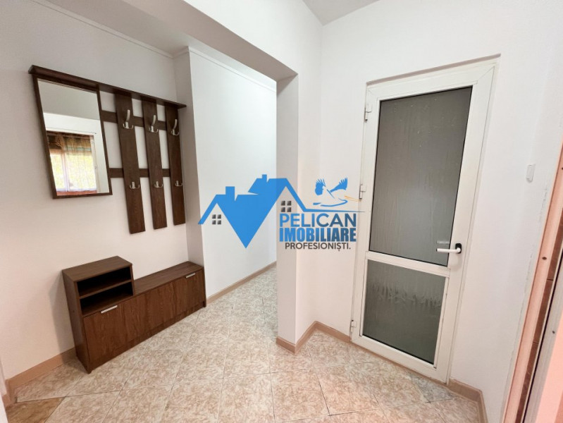Vest, U-uri, 2 camere, Etaj 3, renovat