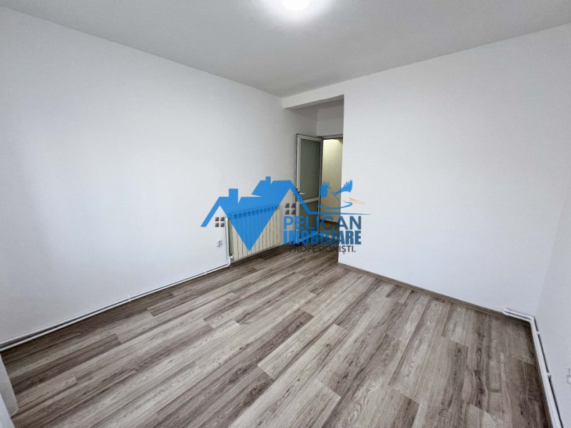 Vest, U-uri, 2 camere, Etaj 3, renovat