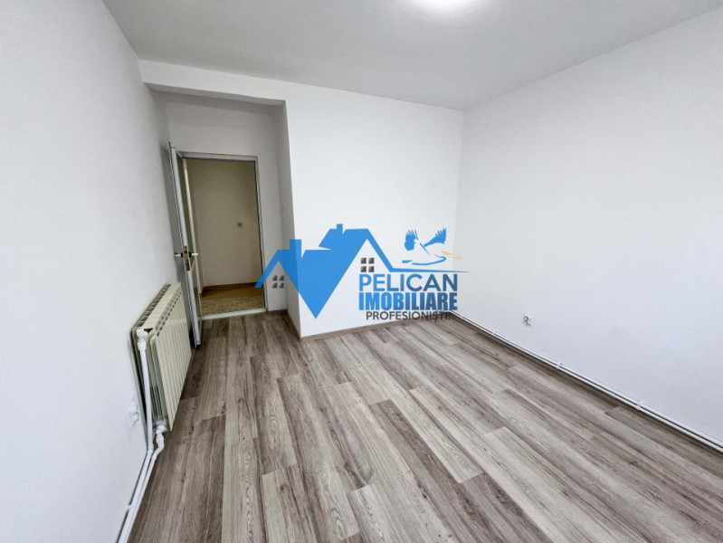 Vest, U-uri, 2 camere, Etaj 3, renovat