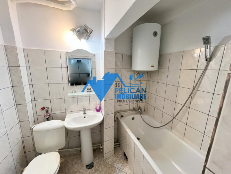 Vest, U-uri, 2 camere, Etaj 3, renovat