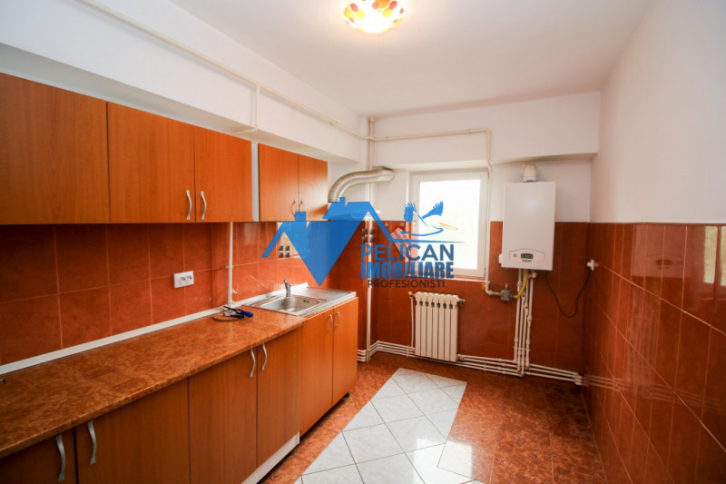 Str. Babadag, 2 camere, Etaj 3, centrala proprie