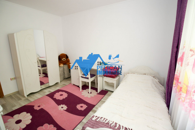 Spitalului, 3 camere, decomandat, renovat, centrala proprie