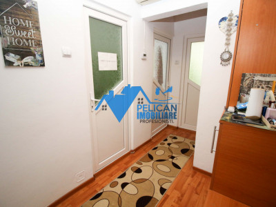 Isaccei, Etaj 3, decomandat, centrala proprie