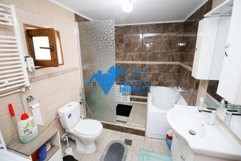 Cartierul Nou, Casa  P+M de vanzare, teren 400mp