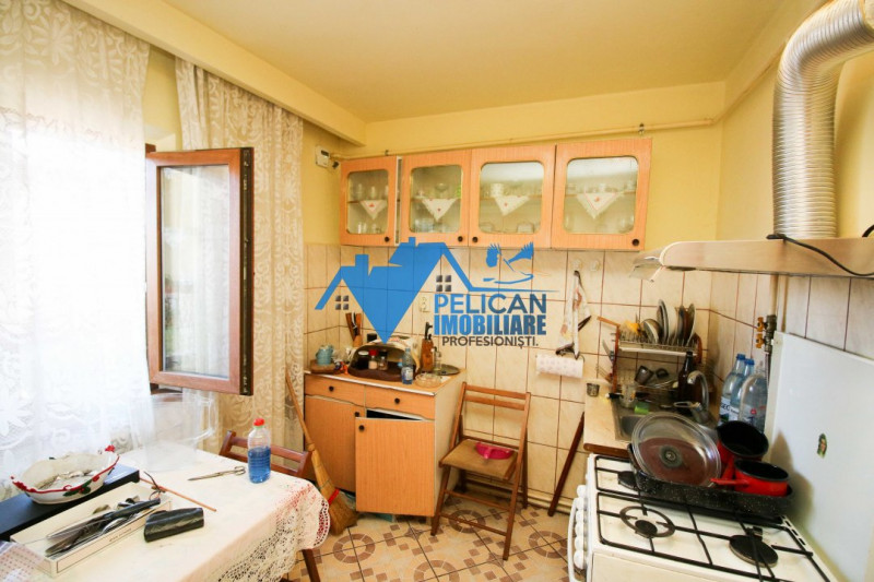 Mircea Voda, 3 camere, centrala termica, 69 mp