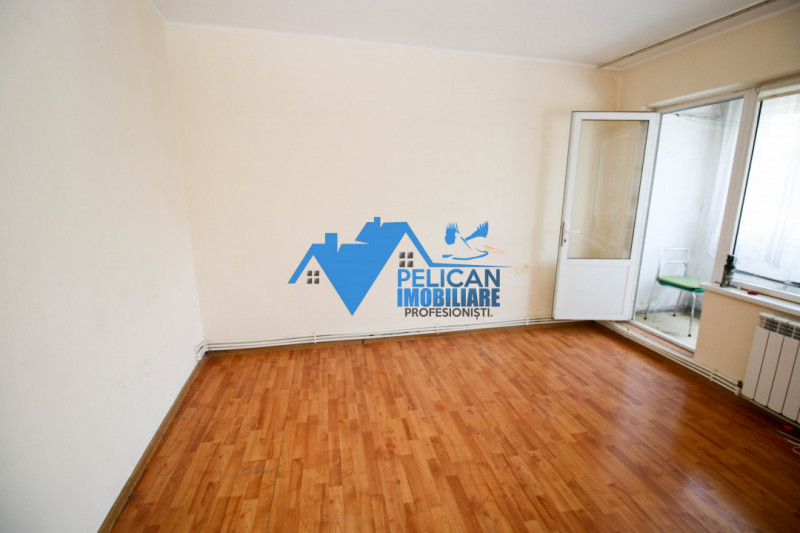 1848 Apartament 3 camere ,Etaj 3, decomandat 