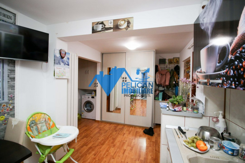 Podgoriilor, 2 camere, decomandat, renovat modern, pod