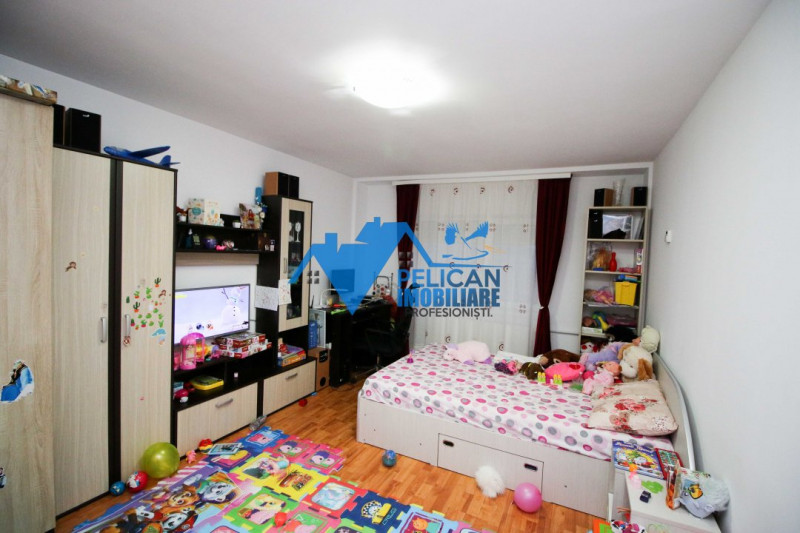Podgoriilor, 2 camere, decomandat, renovat modern, pod