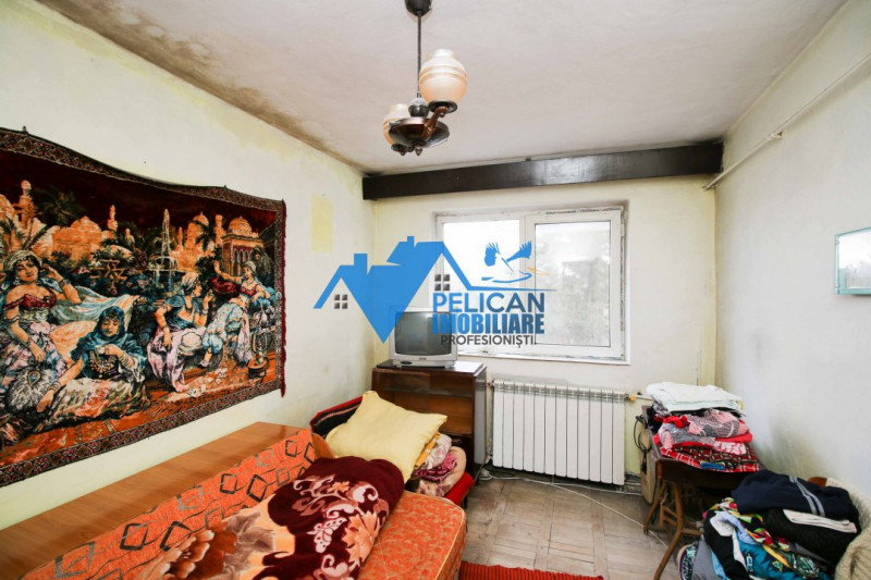 Alunisului, 3 camere, 50 mp plus balcon