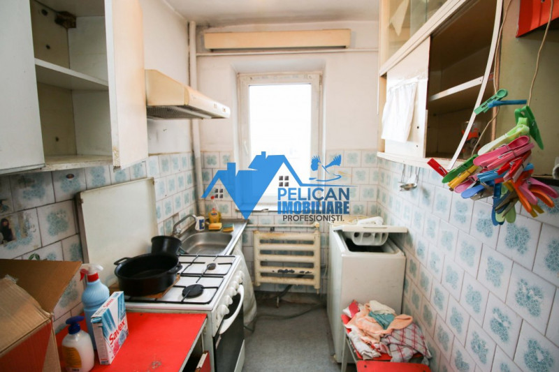 Alunisului, 3 camere, 50 mp plus balcon