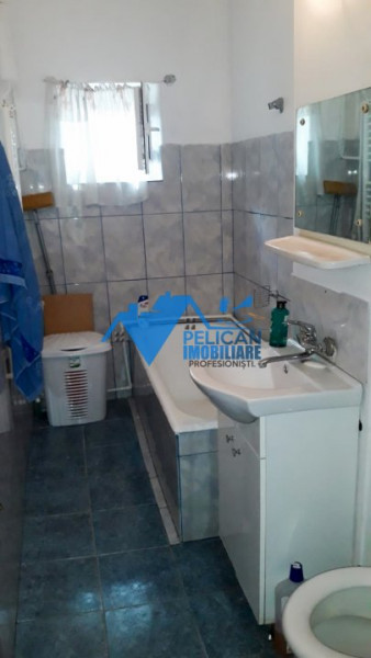 Faleza, 3 camere, decomandat, centrala termica