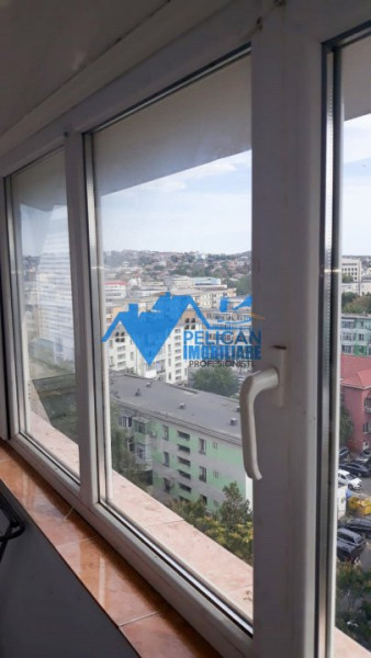 Faleza, 3 camere, decomandat, centrala termica