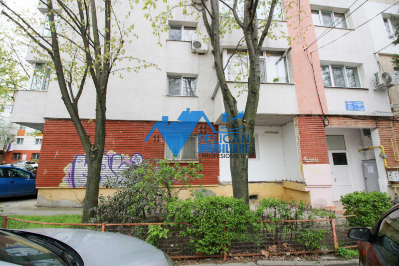 E3, 4 camere, Parter, Decomandat, 80mp