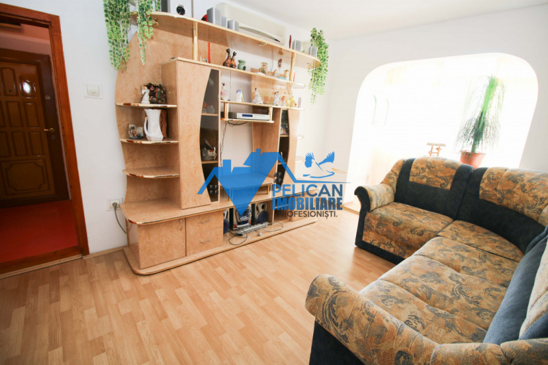 Vest , 2 camere, Etaj 3, renovat