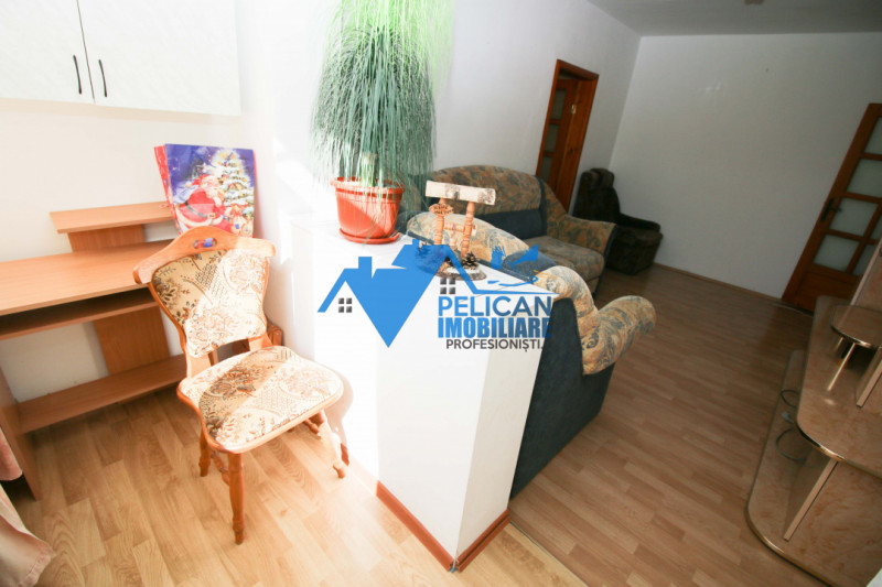 Vest , 2 camere, Etaj 3, renovat