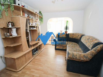 Vest , 2 camere, Etaj 3, renovat