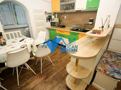 C5, etajul 1, decomandat, 3 camere, renovat