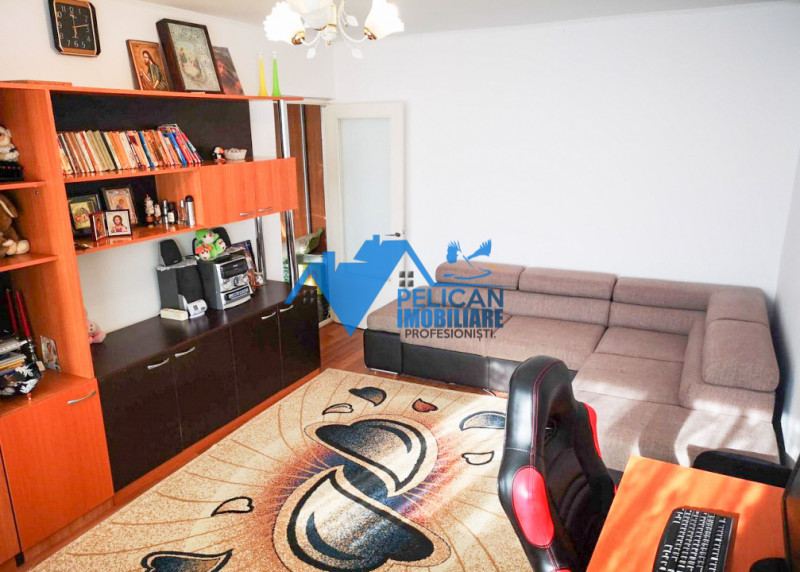 E3, decomandat, 2 camere, renovat complet