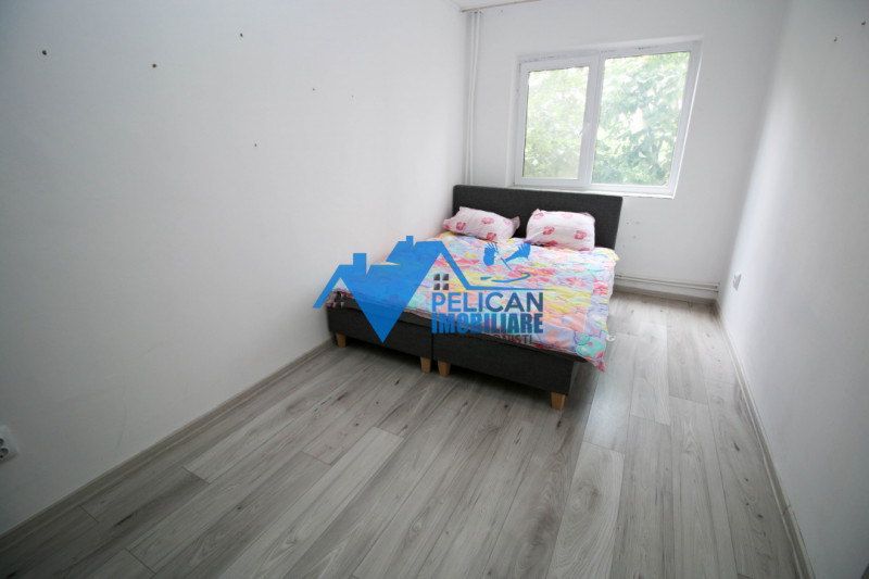 Sabinelor, 3 camere, decomandat ,centrala proprie