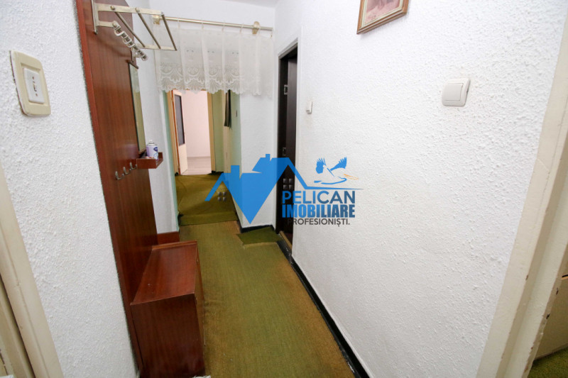 Sabinelor, 3 camere, decomandat ,centrala proprie