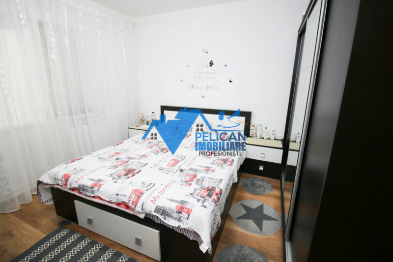 E3, decomandat, 2 camere, etajul 2