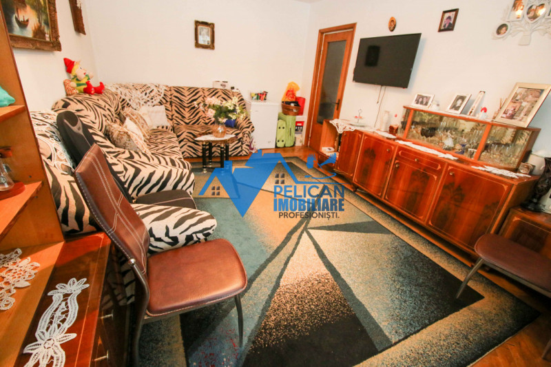 Sabinelor, apartament 2 camere, decomandat 