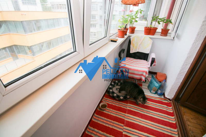 Sabinelor, apartament 2 camere, decomandat 