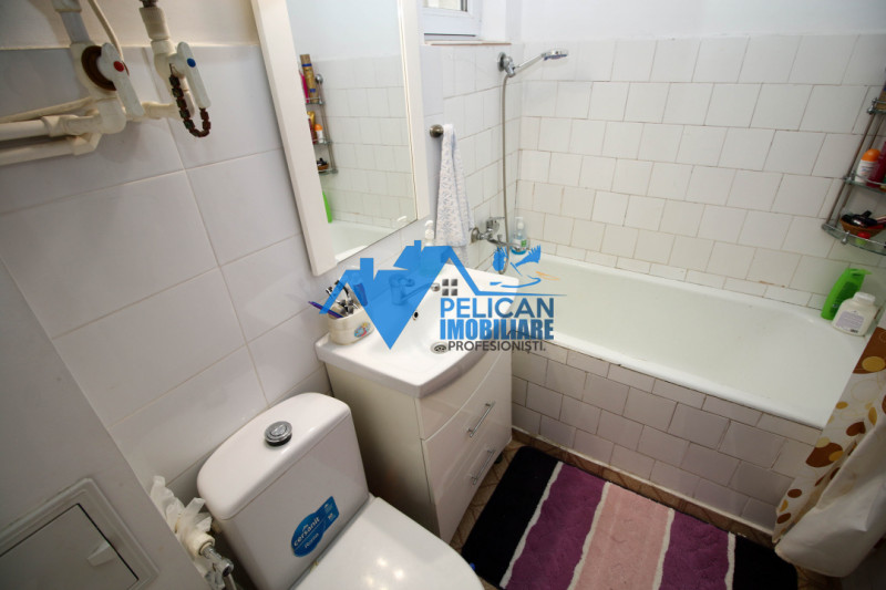Sabinelor, apartament 2 camere, decomandat 