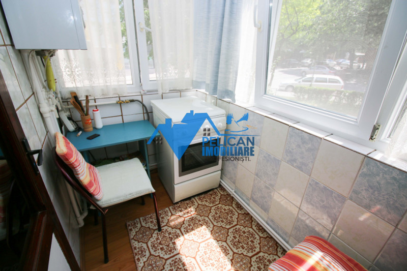 E3, decomandat, 3 camere, renovat