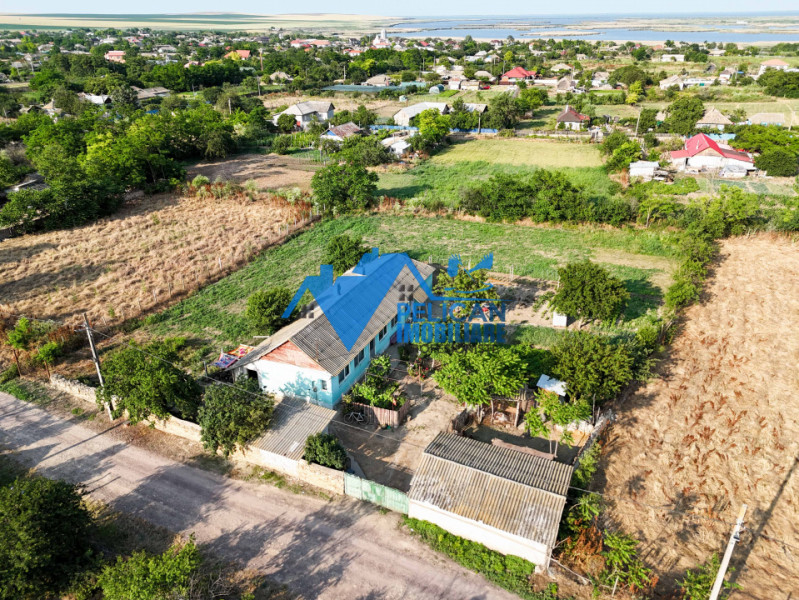 Casa cu teren in Salcioara (Jurilovca) - 2600mp