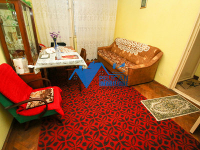 Alunisului, 2 camere, etajul 2