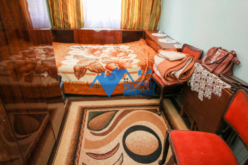 Zona Neptun, Apartament 2 camere, etaj 2