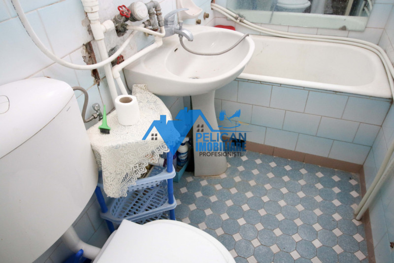 Zona Neptun, Apartament 2 camere, etaj 2