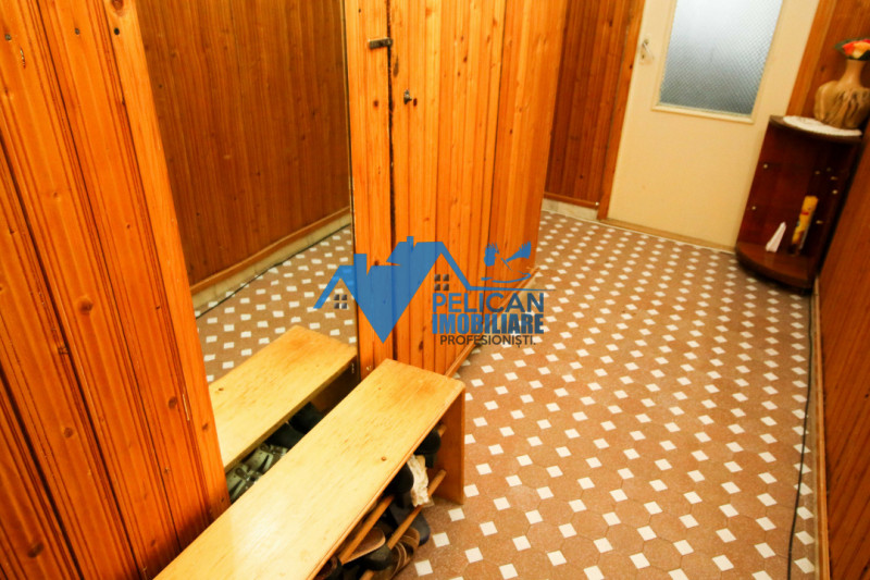 Zona Neptun, Apartament 2 camere, etaj 2
