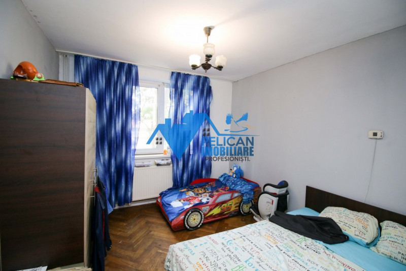 Gavr. Corneliu, 2 camere, Etaj 1, centrala proprie