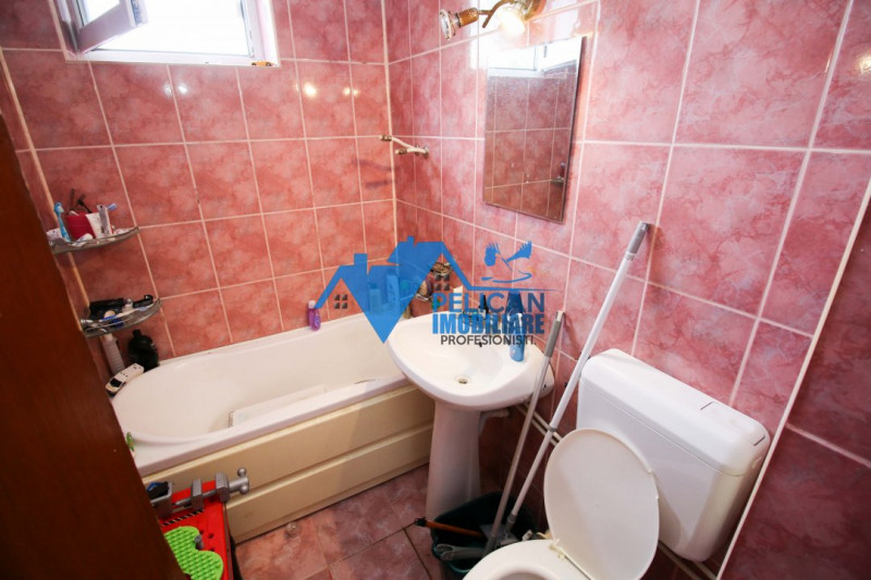 Gavr. Corneliu, 2 camere, Etaj 1, centrala proprie