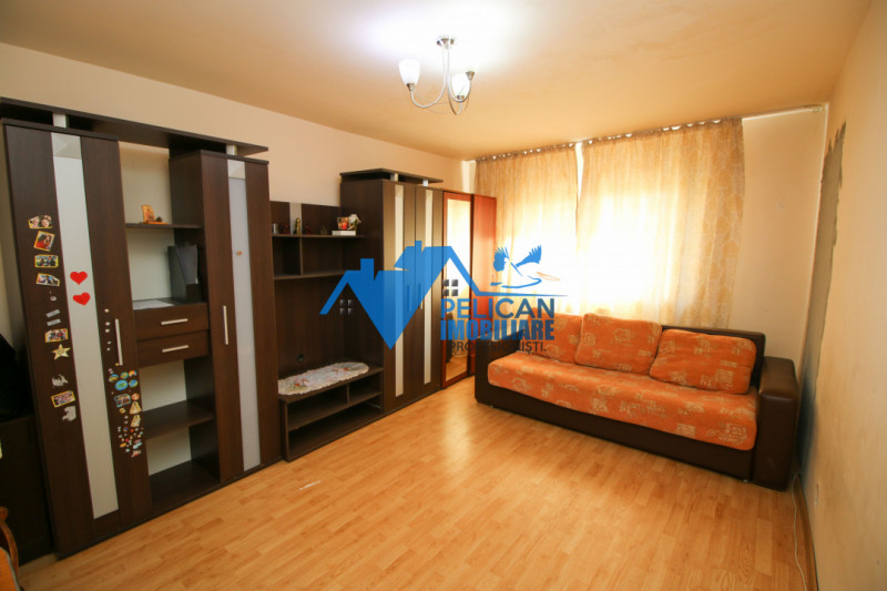 Spitalului, 2 camere, decomandat - 52MP