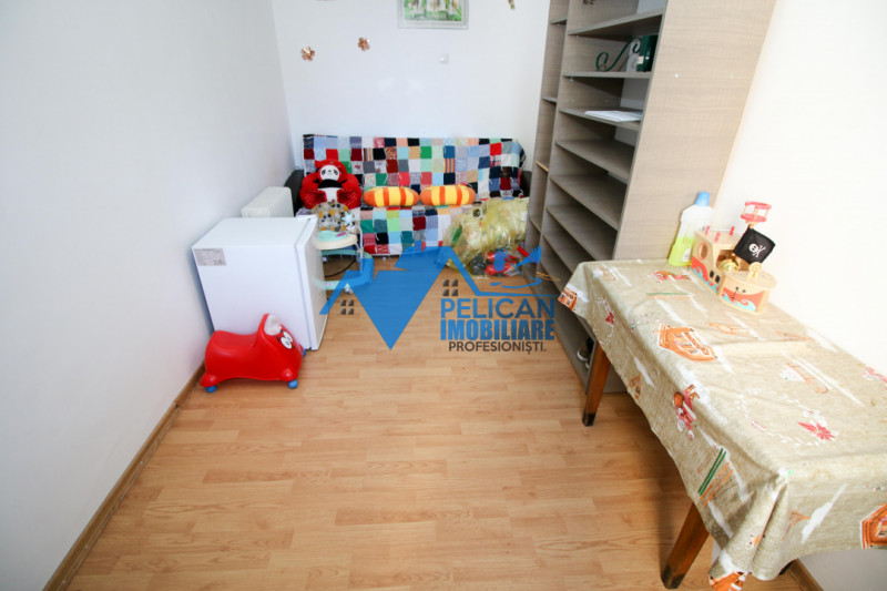 Alunisului, 4 camere, etajul 2, 