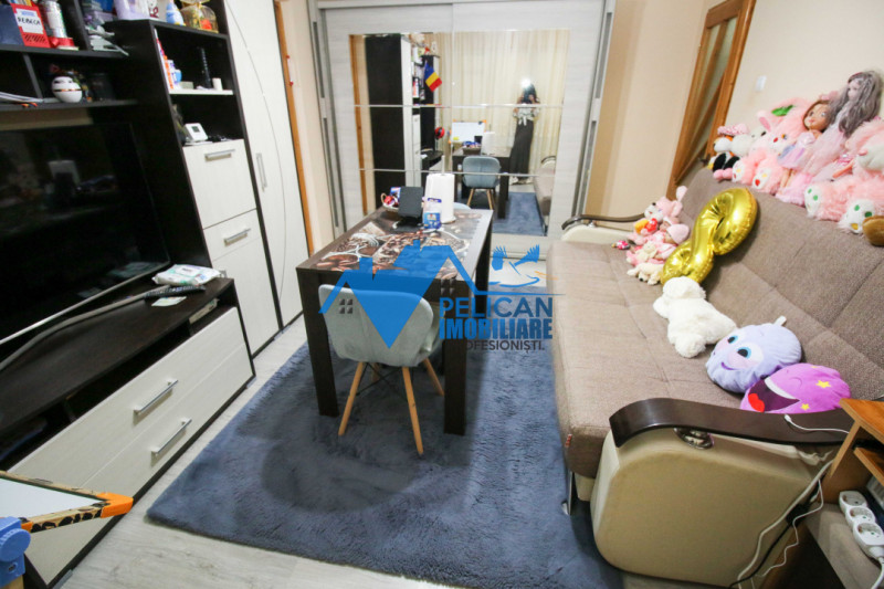 Marinarul, 2 camere renovat modern,  centrala proprie