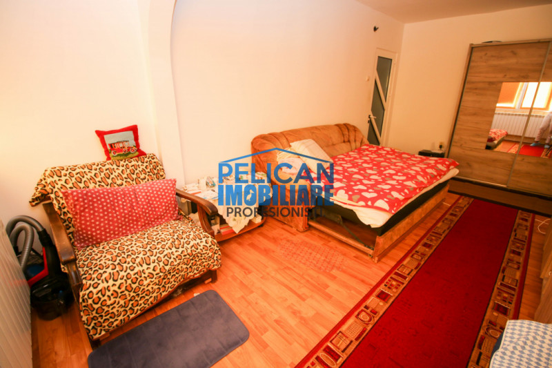 Vest, 2 camere, etaj 1, centrala proprie