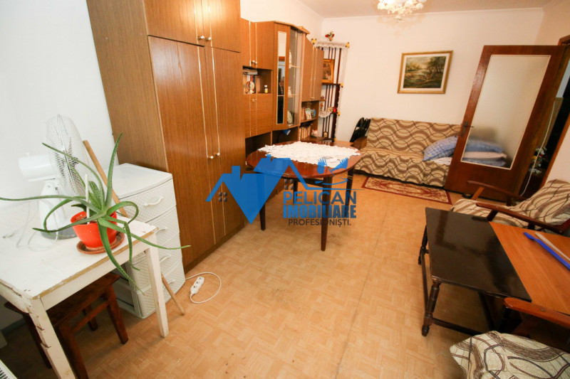 Str. Babadag, 2 camere, decomandat, centrala proprie