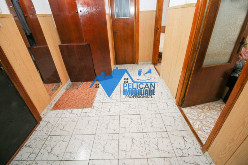 Str. Babadag, 2 camere, decomandat, centrala proprie