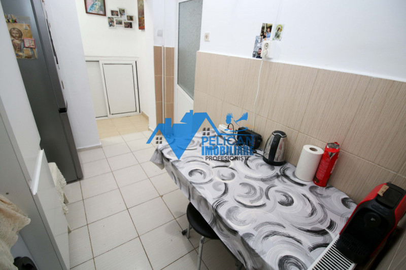 Str. Caragiale, Apartament 2 camere, centrala proprie