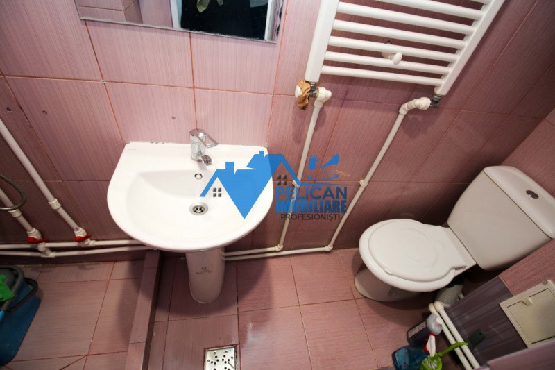 Str. Caragiale, Apartament 2 camere, centrala proprie