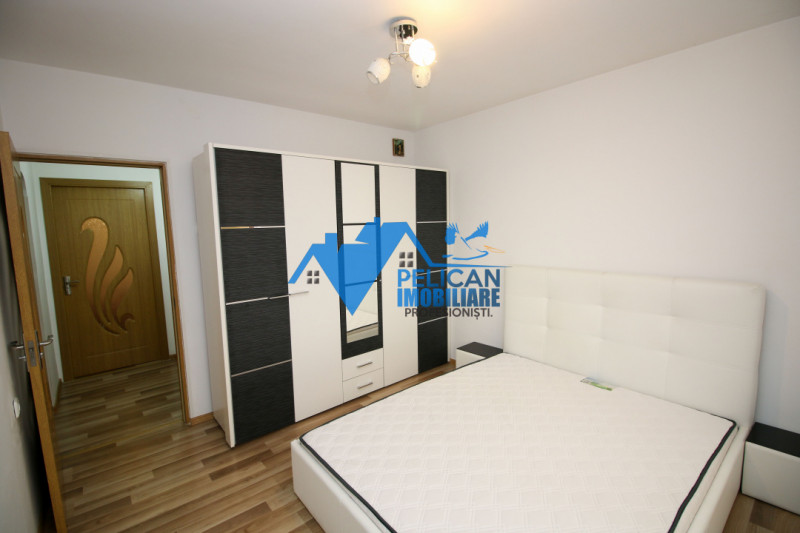 Vest, U-uri, 3 camere, decomandat, renovat