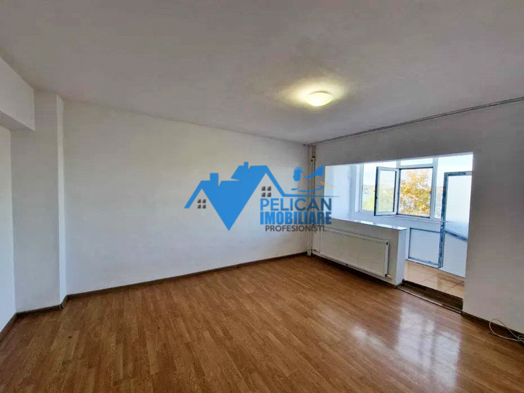 Pelican, 2 camere, decomandat, ETAJ 2