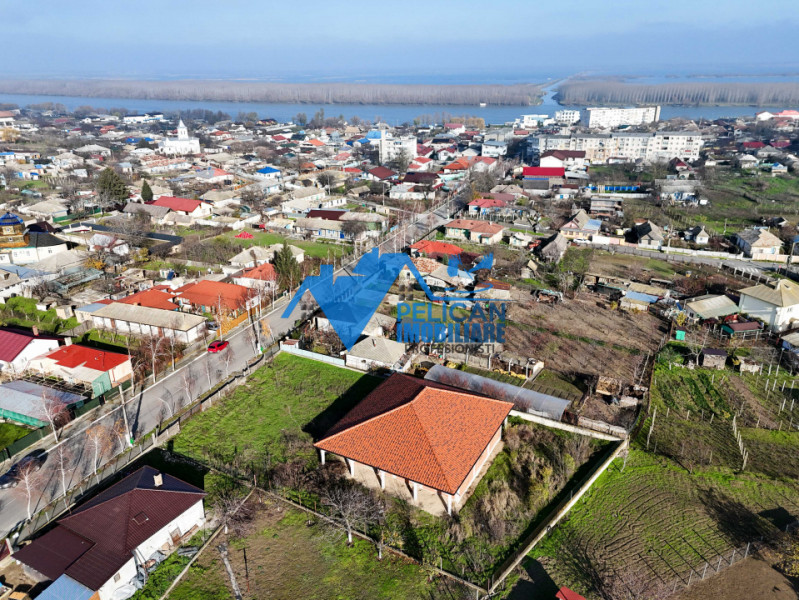 Vila LA ROSU in MAHMUDIA - DELTA DUNARII, teren 1376MP