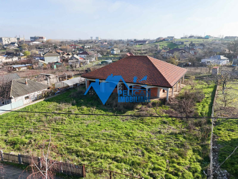 Vila LA ROSU in MAHMUDIA - DELTA DUNARII, teren 1376MP